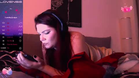 Snapshot of redyari chatting on January 2025 11:43:02 PM Red online show from January 2025 11:43:02 PM