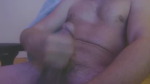 Snapshot of reebeez90 chatting on February 2025 02:47:01 AM reebeez90 online show from February 2025 02:47:01 AM