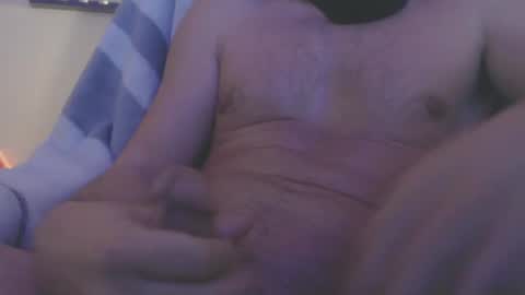 Snapshot of reebeez90 chatting on February 2025 12:09:01 AM reebeez90 online show from February 2025 12:09:01 AM