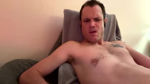 Reed Thomas online show from December 2025 01:04:02 AM