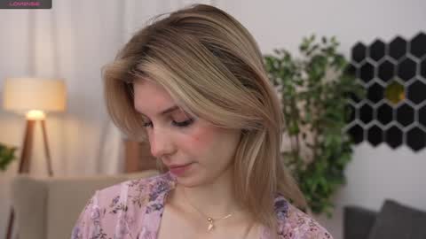 JessyinCherri yang online show from December 2024 07:18:01 AM