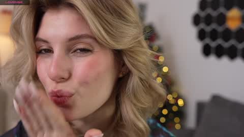 JessyinCherri yang online show from December 2024 07:17:01 AM