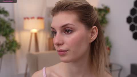 JessyinCherri yang online show from January 2025 07:08:01 AM