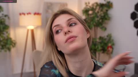 JessyinCherri yang online show from January 2025 07:07:01 AM