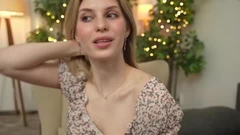 JessyinCherri yang online show from March 2025 01:18:01 PM