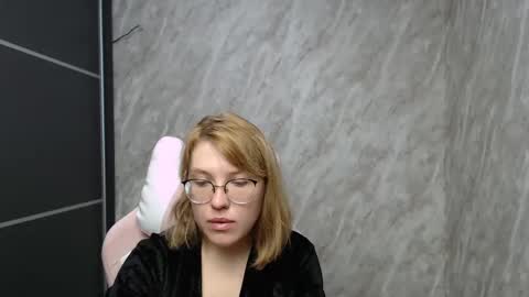 Regina online show from February 2025 06:18:02 AM