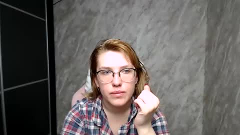 Regina online show from March 2025 02:34:01 AM