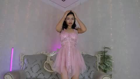 Rei online show from September 2025 04:56:01 AM