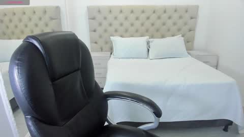 Snapshot of reichelcloe chatting on January 2025 05:42:02 AM Reichel online show from January 2025 05:42:02 AM