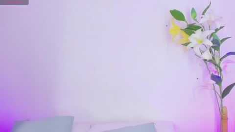 Reika  online show from April 2026 03:47:01 AM