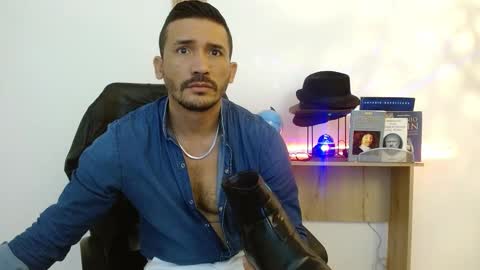   REIKO  online show from November 2025 03:00:02 PM