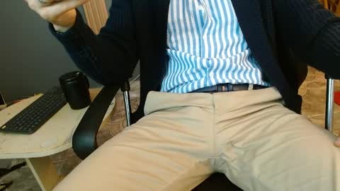   REIKO  online show from April 2026 03:57:01 PM