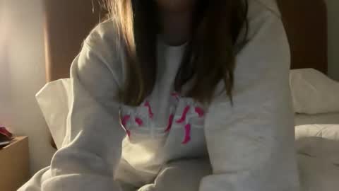 reinaboytoy online show from March 2026 06:18:02 AM