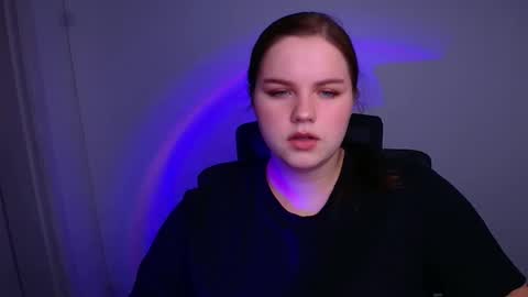 Reina online show from December 2025 06:20:01 AM