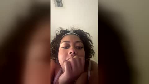 reinarica online show from April 2026 05:11:01 AM