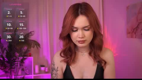 Snapshot of remyyfoxx chatting on November 2025 01:00:02 PM Remy online show from November 2025 01:00:02 PM