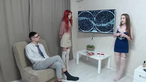 Renae Tom online show from March 2025 06:37:02 PM