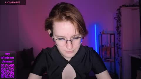 Snapshot of renaeblaski chatting on April 2026 09:17:01 PM Claire online show from April 2026 09:17:01 PM