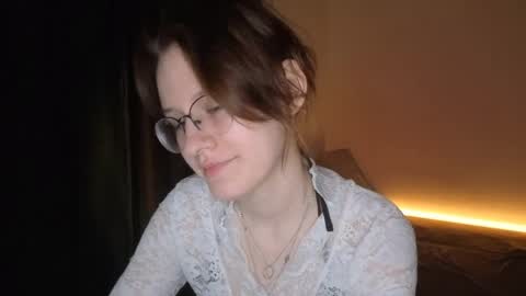 Snapshot of renaeblaski chatting on May 2026 05:19:02 PM Claire online show from May 2026 05:19:02 PM