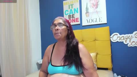 Snapshot of renata_milf_ chatting on March 2025 04:19:01 AM renata_milf_ online show from March 2025 04:19:01 AM