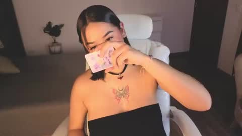 renaxi_smith online show from July 2026 08:14:01 PM