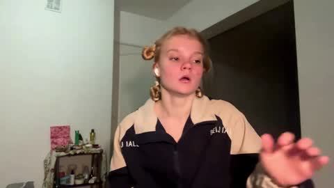 Tiffany online show from April 2026 01:11:01 AM