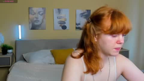 reneefoxy_ online show from July 2026 12:59:02 AM