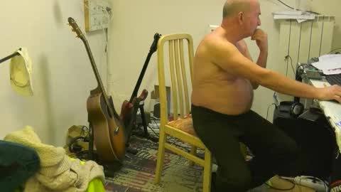 renefr online show from November 2025 07:19:01 AM