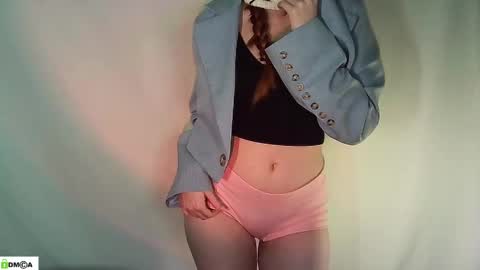 Renesme White Im here from Monday to Friday online show from May 2026 02:07:02 AM