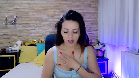 renesmesweet online show from February 2025 11:44:02 AM