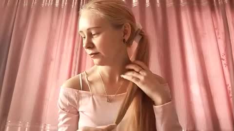 Lana online show from March 2026 05:36:01 AM