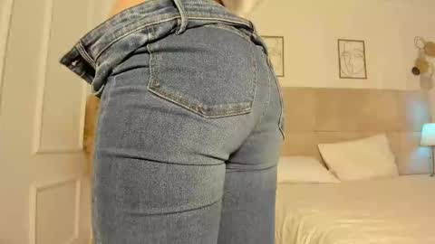 Rennatha online show from March 2025 03:37:02 PM