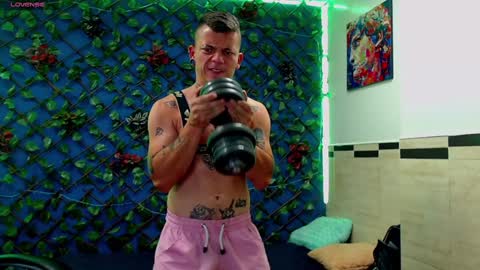 R E N E  online show from January 2025 09:17:01 AM