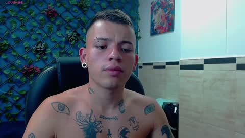 R E N E  online show from February 2025 04:14:02 AM