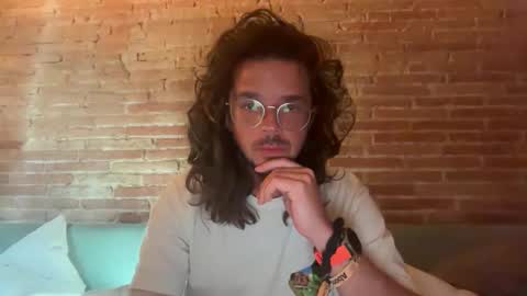 Snapshot of renzo_899 chatting on June 2026 06:50:01 AM Renzo online show from June 2026 06:50:01 AM