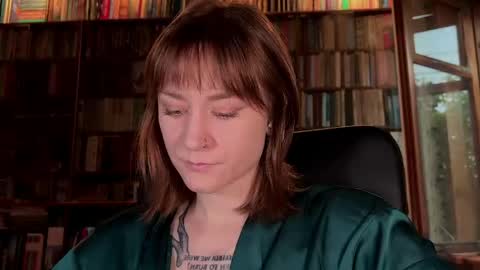 Snapshot of retromarie chatting on May 2026 02:45:01 PM Rie online show from May 2026 02:45:01 PM