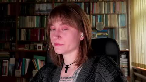 Snapshot of retromarie chatting on May 2026 03:47:01 AM Rie online show from May 2026 03:47:01 AM
