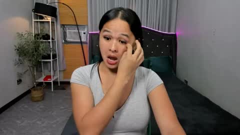 Snapshot of rex_bree chatting on May 2026 02:28:01 AM rex_bree online show from May 2026 02:28:01 AM
