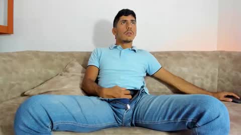 Snapshot of rexwildexplore chatting on November 2025 10:23:02 PM rexwildexplore online show from November 2025 10:23:02 PM