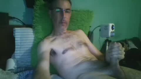 reyes_albert2006 online show from September 2025 03:33:02 AM