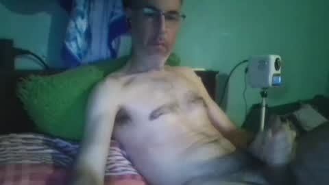 Snapshot of reyes_albert2006 chatting on April 2026 07:38:02 PM reyes_albert2006 online show from April 2026 07:38:02 PM