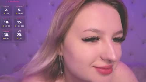 Snapshot of rheamoonn chatting on July 2026 01:12:01 AM Grace online show from July 2026 01:12:01 AM