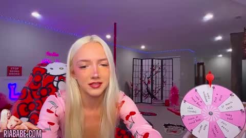 ria  online show from September 2025 03:32:02 AM