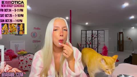 ria  online show from October 2025 02:56:01 AM