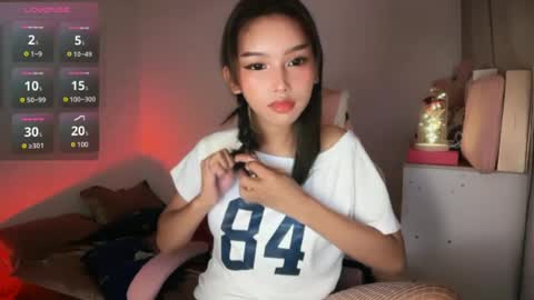 Snapshot of riana_gorgeous69 chatting on June 2026 01:43:01 PM riana online show from June 2026 01:43:01 PM