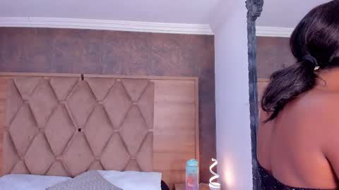 Snapshot of rianamanson chatting on October 2025 03:54:02 AM Riana online show from October 2025 03:54:02 AM