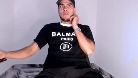 Snapshot of riancum chatting on November 2025 07:05:02 PM juan online show from November 2025 07:05:02 PM