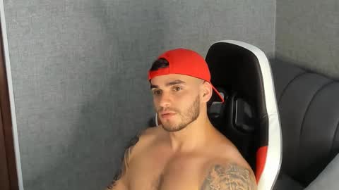 ricardogonzalez666 online show from February 2025 07:30:01 PM