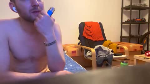 Snapshot of ricciardio chatting on January 2025 04:40:01 PM ricciardio online show from January 2025 04:40:01 PM