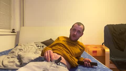 Snapshot of ricciardio chatting on January 2025 06:00:01 PM ricciardio online show from January 2025 06:00:01 PM